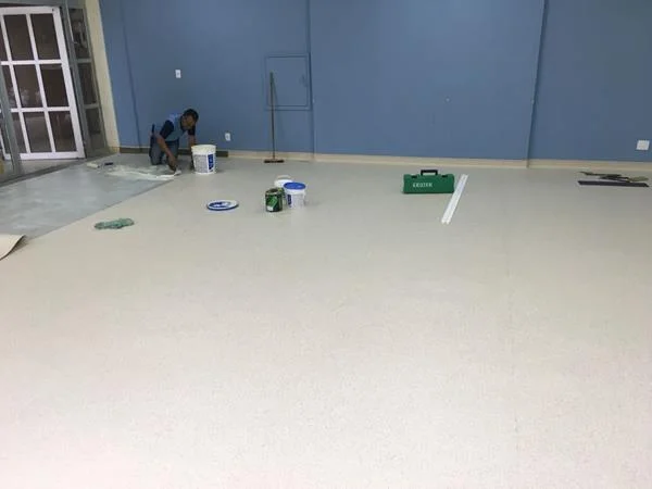 Piso em Manta Coorporativo Beaulieu - Litoral Revestimentos