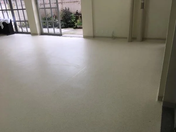Piso em Manta Coorporativo Beaulieu - Litoral Revestimentos